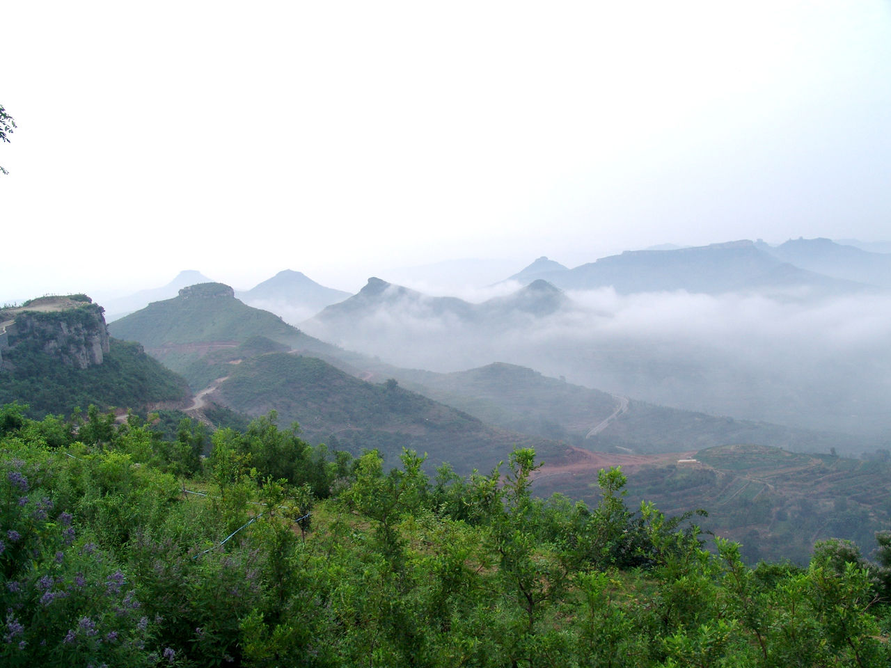 煙臺(tái)周邊游;沂水地下大峽谷、地下螢光湖、天上王城二日游hfg